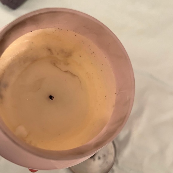 Capri blue volcano candles lot of 2 19oz size - Picture 8 of 8